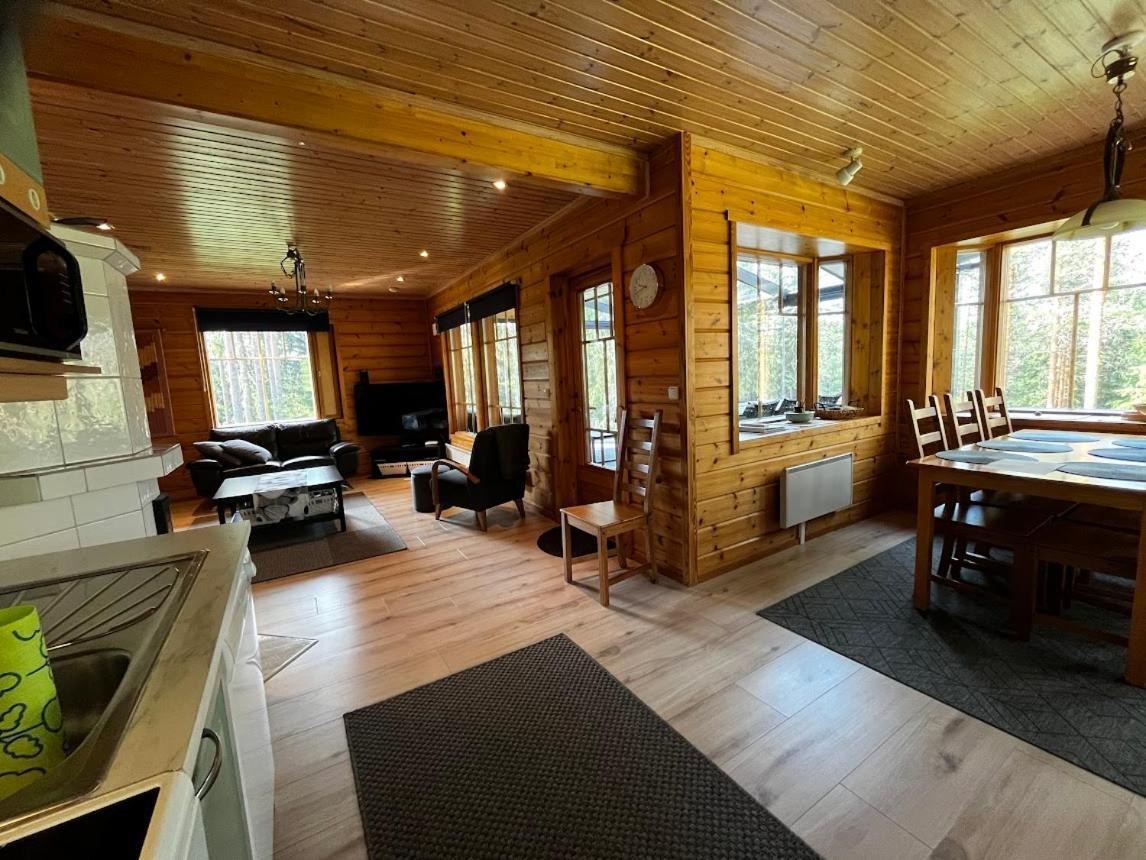 Keskikosken Lomamoekit Venajanjarvi Exterior photo